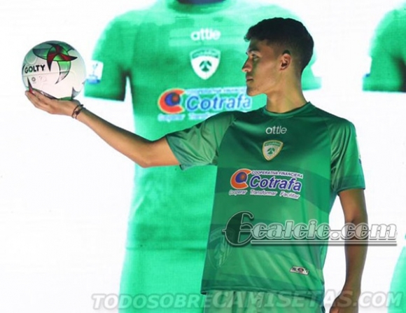 6Calcio: Prima Maglia La Equidad Uomo 2020-2021